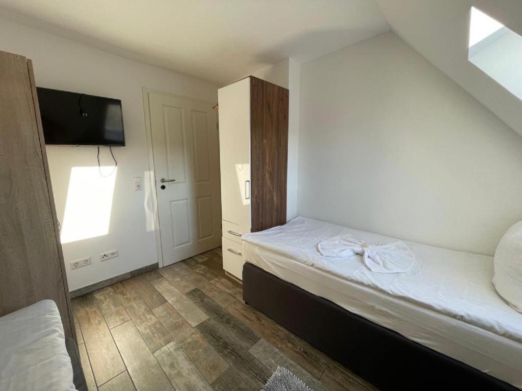Hotel Gruener Baum Schömberg Zewnętrze zdjęcie